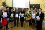 2012-11-27 • Wicedyrektor Ewa Kosińska (druga z prawej) w szacownym gronie przedstawicieli Kreatywnych Szkół i Placówek