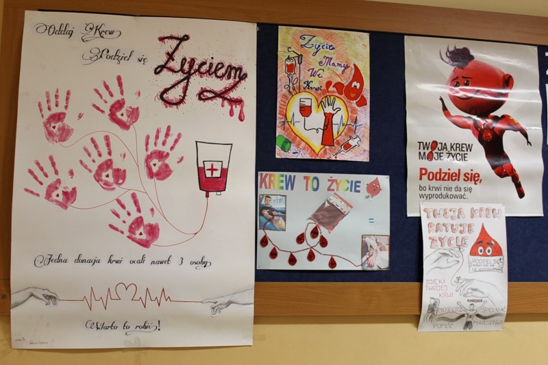 Zdjęcie plakatów nadesłanych na konkurs