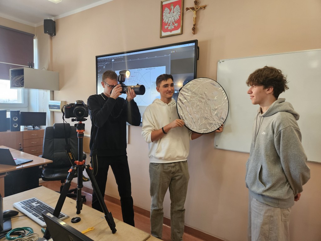 Zdjęcie pracowni komputerowej