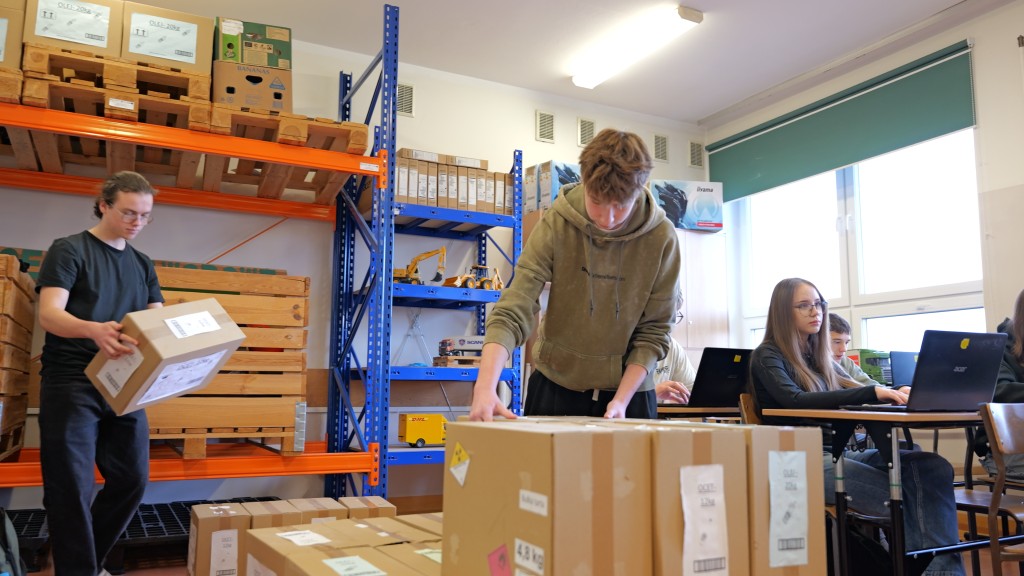 Zdjęcie pracowni logistycznej