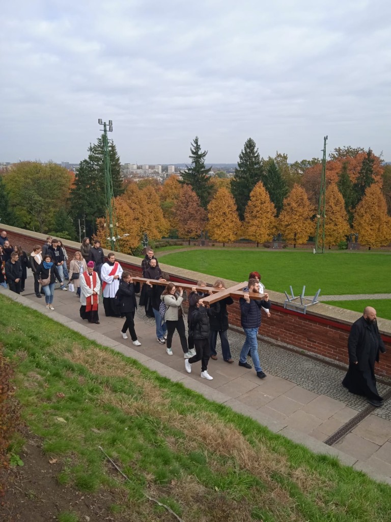 Młodzież Konarskiego na Drodze Krzyżowej
