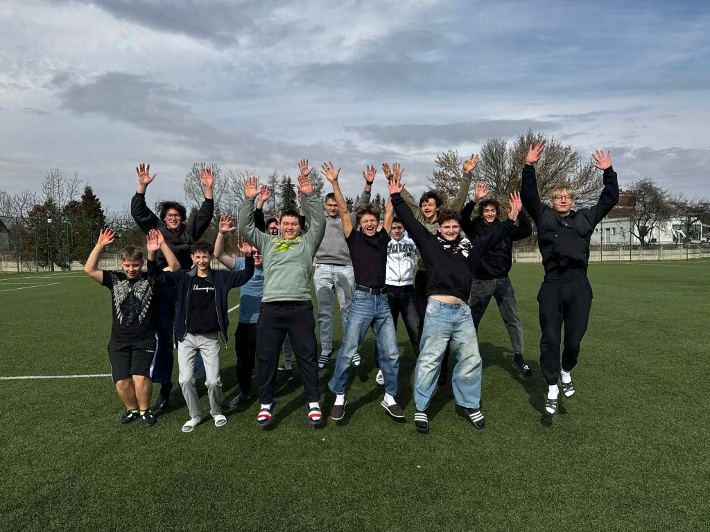 Szczęśliwi uczniowie Konarskiego