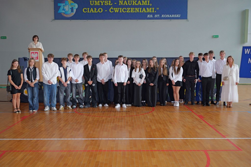 Klasa 1 LC – wychowawca Ewelina Banasiewicz-Szczygieł