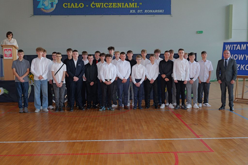 Klasa 1 TI – wychowawca Tomasz Chruściel